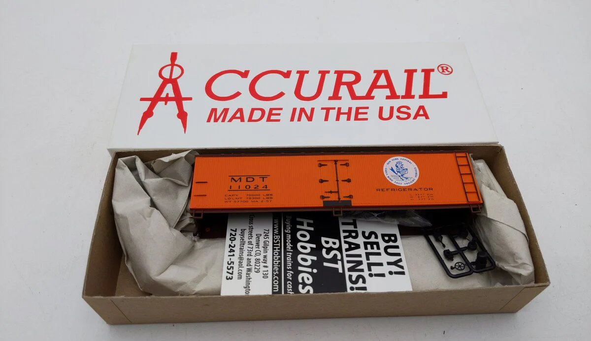 Accurail 3351 HO NYC 40' Wood Reefer NIB