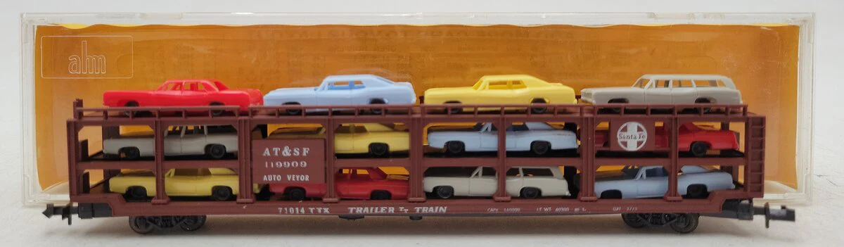 AHM 4902C N Scale ATSF Auto Transporter w/ Cars LN/Box