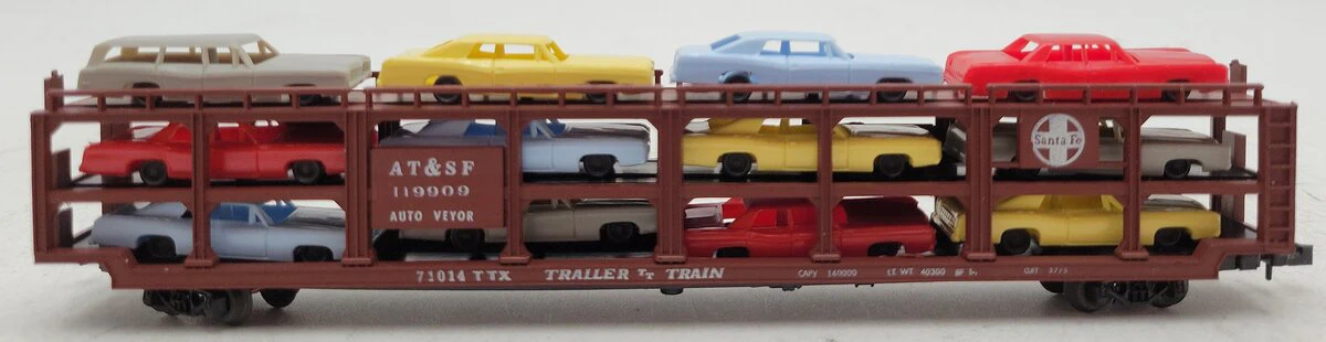 AHM 4902C N Scale ATSF Auto Transporter w/ Cars LN/Box - Image 2