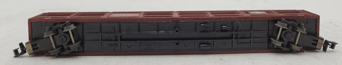 AHM 4902C N Scale ATSF Auto Transporter w/ Cars LN/Box - Image 4