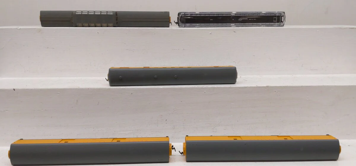 AHM HO Scale Assorted Passenger Cars [5] EX - Image 4