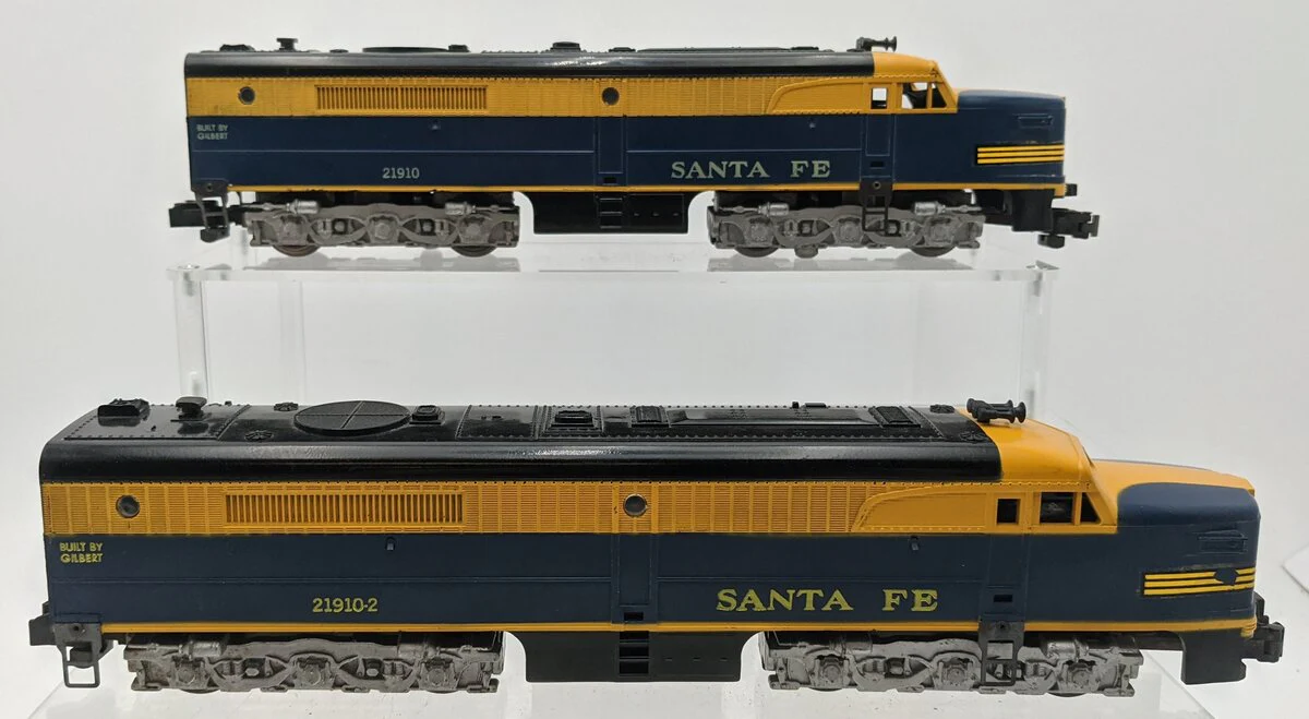 American Flyer 21910 Vintage S Gauge Santa Fe PA AA Diesel Set - Image 2