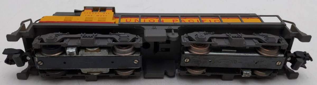 American Flyer 372 Vintage S Union Pacific GP-7 Powered Diesel Locomotive VG/Box - Image 5