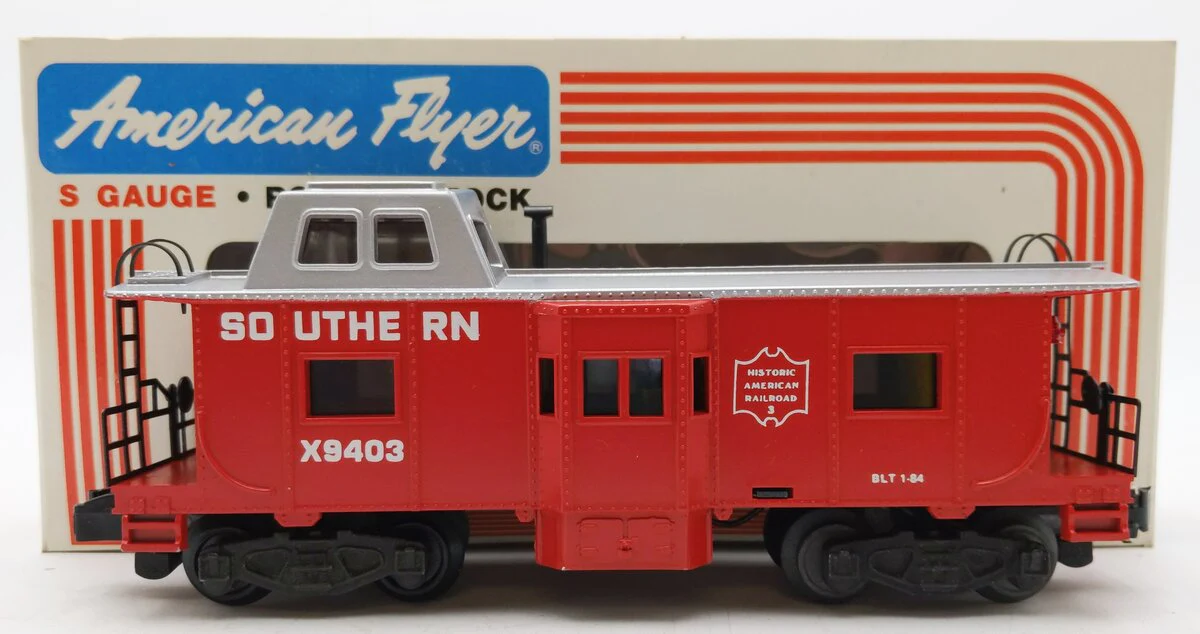 American Flyer 4-9403 S Gauge Southern Bay Window Illuminated Caboose LN/Box