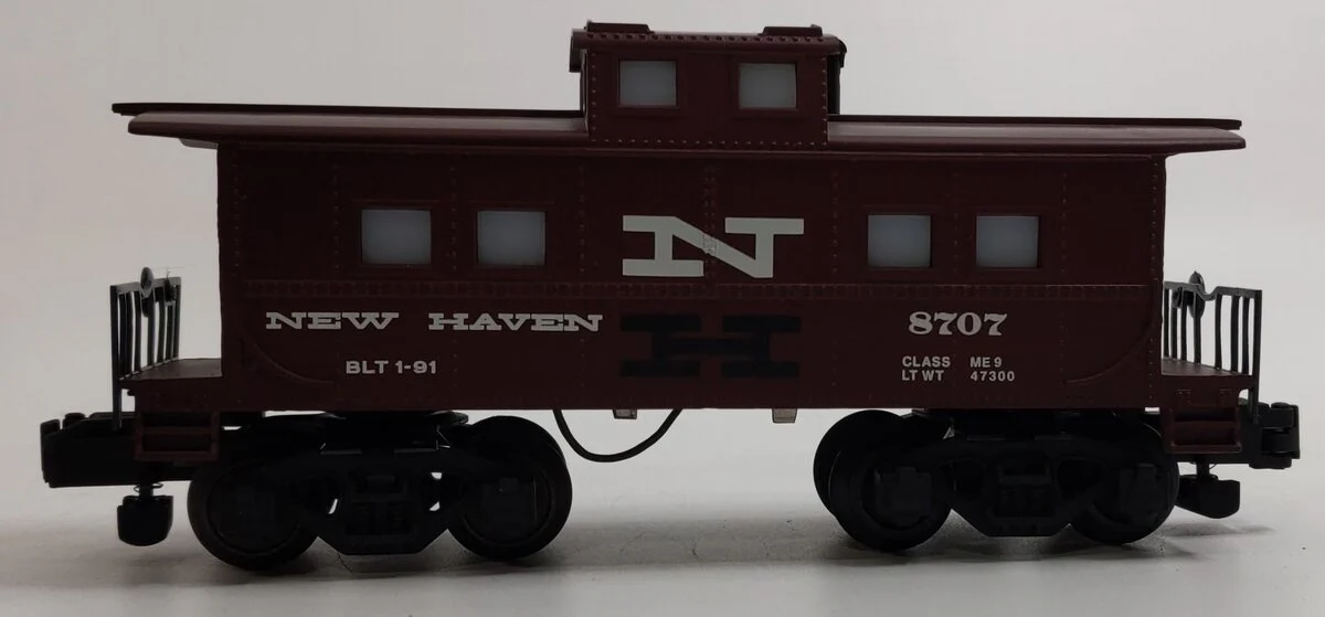 American Flyer 6-48707 S Gauge New Haven Lighted Square Window Caboose #8707 LN/Box - Image 3