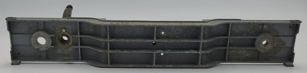 American Flyer 7210-3 Cast Gray Erie Spotlight Car Frame with Spotlight Bracket - Image 2