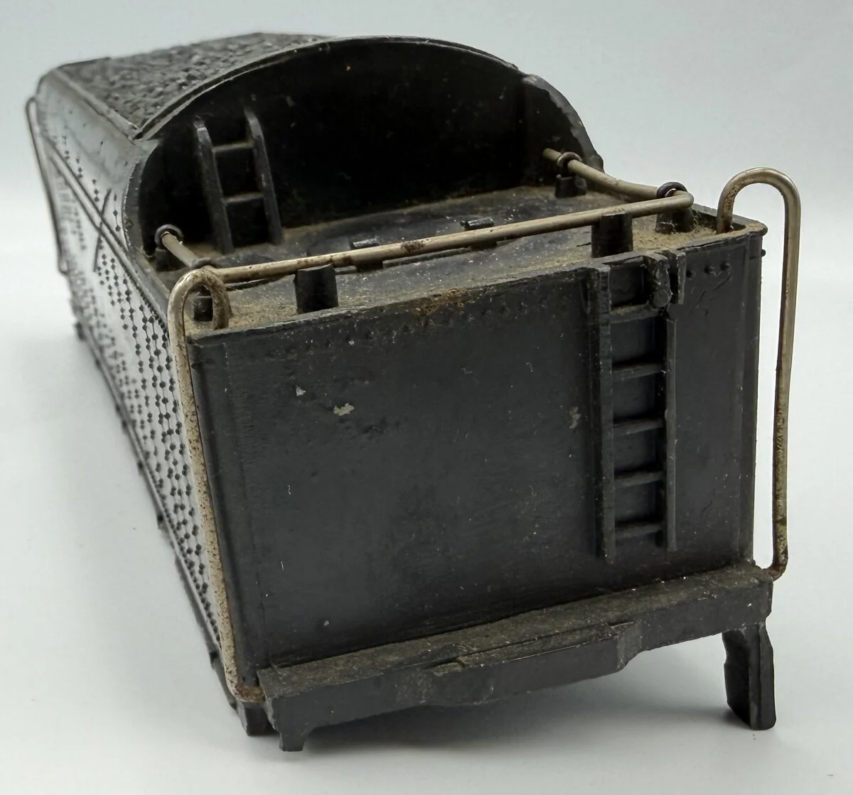 American Flyer PA9312 S Cast New York Central Tender Shell w/ Broken Step & Hook - Image 5