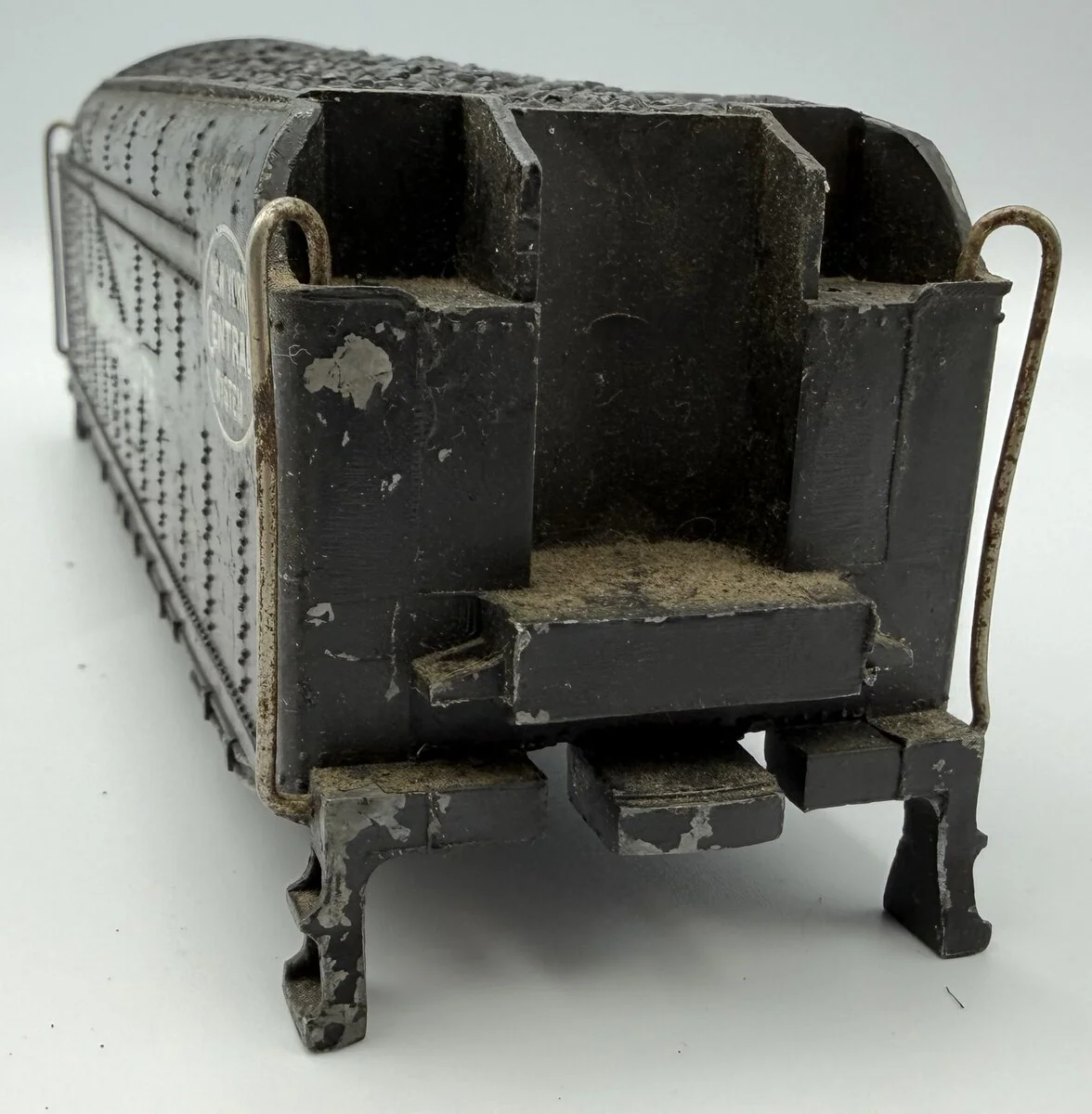 American Flyer PA9312 S Cast New York Central Tender Shell w/ Broken Step & Hook - Image 6