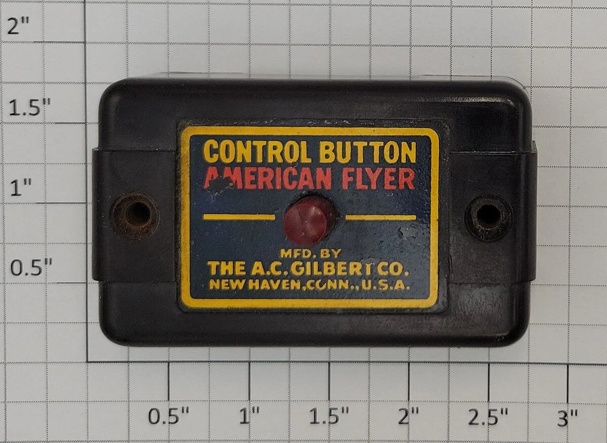 American Flyer XA10961 S Scale 3-Color Print Brown / Red Control Button
