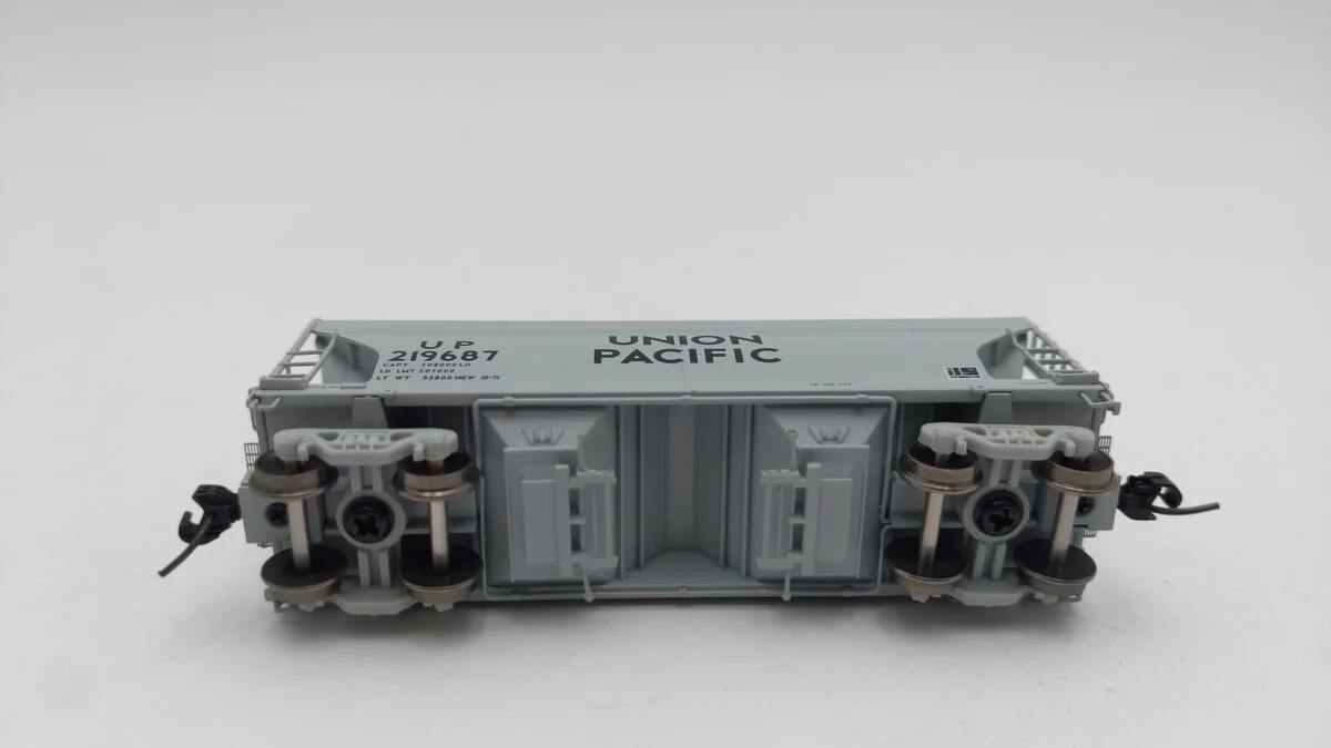 Athearn 23458 N Scale Union Pacific Hopper Car #219687 LN/Box - Image 3