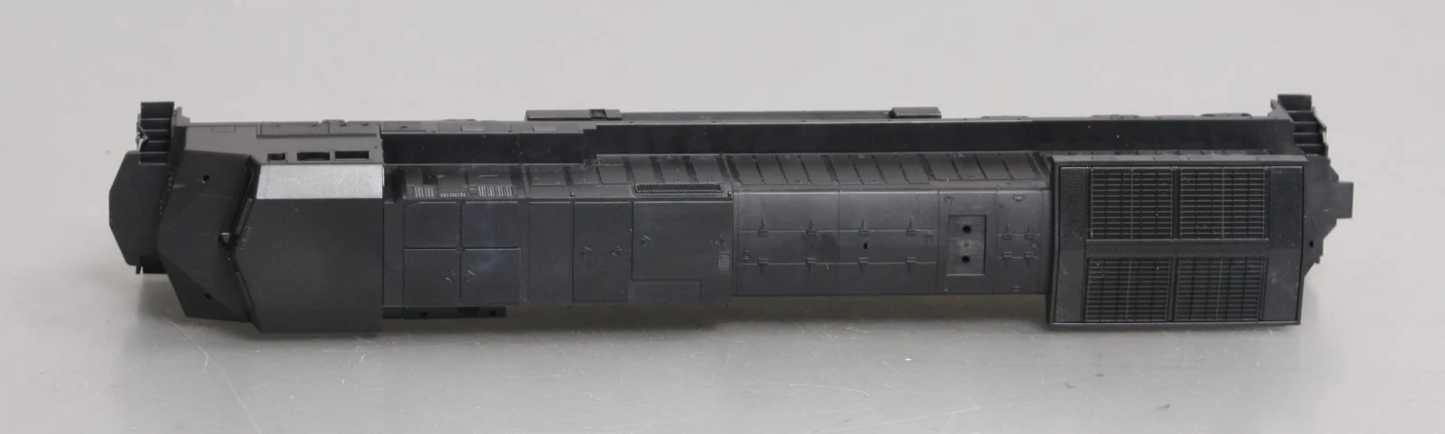Athearn 4900 HO Undecorated C44-9W Powered Locomotive - Image 10