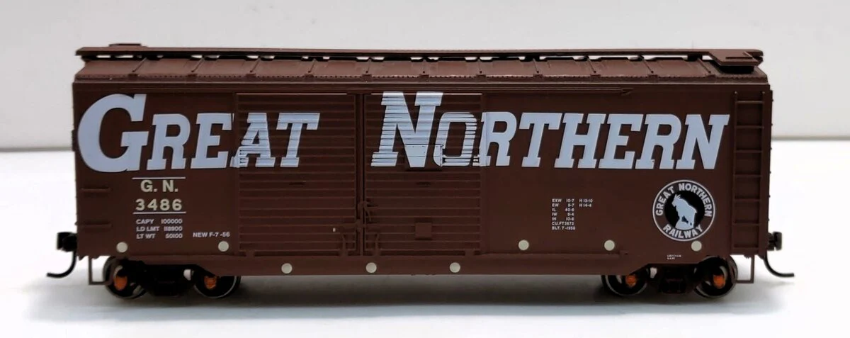 Athearn 70465 HO Scale Great Northern 40' Double Door Boxcar #3486 - Image 4