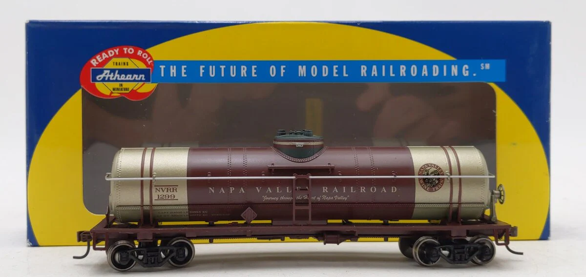 Athearn 8507 HO Scale Napa Valley Railroad Single-Dome Tank Car #1299 LN/Box