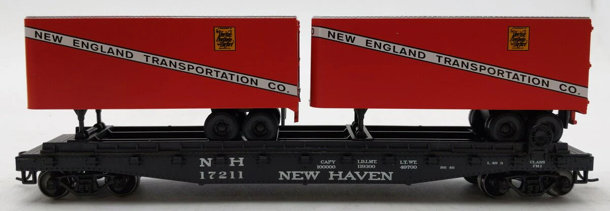 Athearn 92368 HO Scale New Haven 50' Flatcar With Two 25' Trailers #17211 LN/Box - Image 2