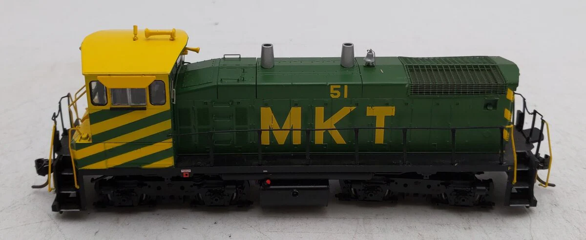 Athearn 96663 HO Missouri Kansas Texas RTR SW1500 Diesel Locomotive #51 EX/Box - Image 2