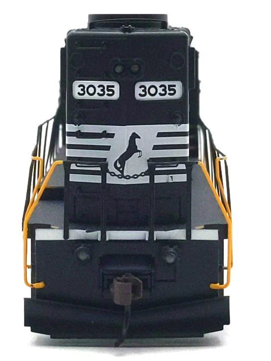 Athearn ATH18266 HO Scale Norfolk Southern GP40-2 Diesel Locomotive DC #3035 LN/Box - Image 3