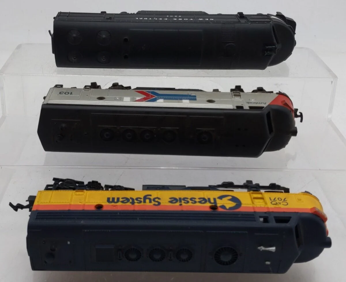 Athearn & Bachmann HO Scale Assorted Diesel Locomotives: #7071, 103, & 6603 [3] EX - Image 3
