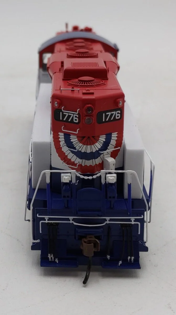 Athearn G82246 HO Bangor and Aroostook Railroad GP7 Diesel Locomotive #1776 LN/Box - Image 5