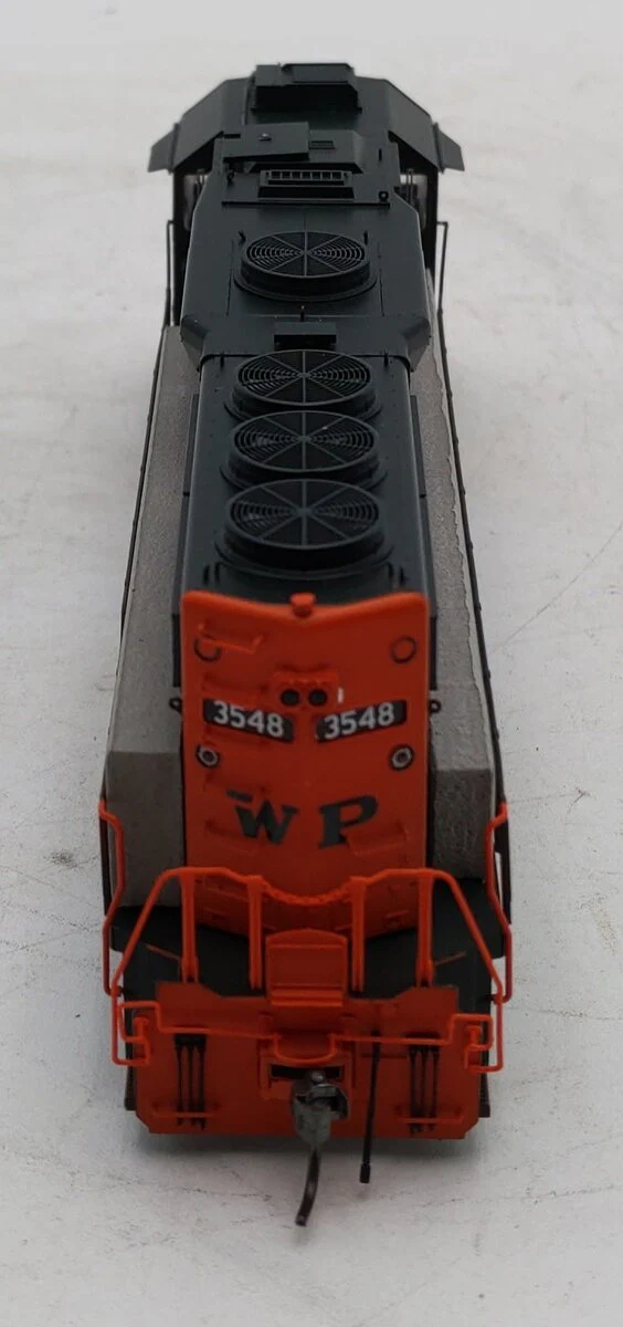 Atlas 10000977 HO Scale Western Pacific GP40-2 Diesel Locomotive #3548 LN/Box - Image 4