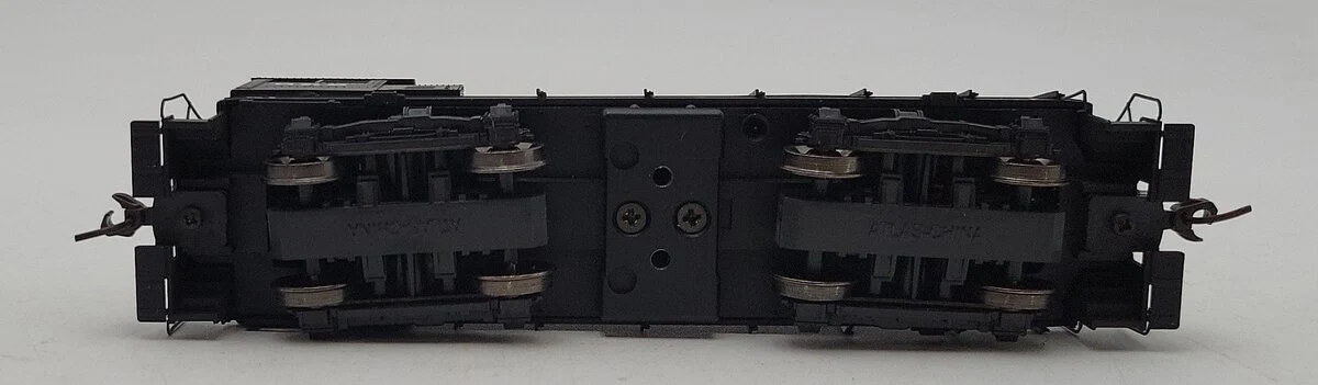 Atlas 10001591 HO Scale Boston & Albany HH660 Diesel Locomotive #682 LN/Box - Image 4