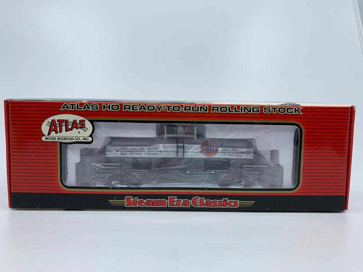 Atlas 1063-4 HO Scale Gulf Oil Corp. SHPX 11,000 Gallon Tank Car #5776 MT/Box