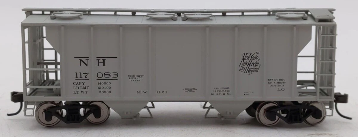 Atlas 17206 HO Scale New Haven PS-2 Covered Hopper #117083 LN/Box - Image 3