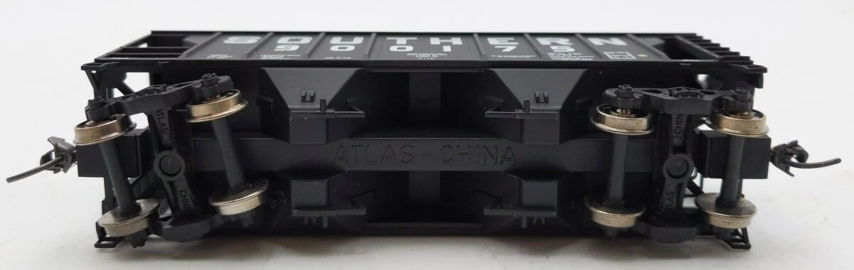 Atlas 1806 HO Scale Southern PS-2 2-Bay Covered Hopper #900175 NIB - Image 4