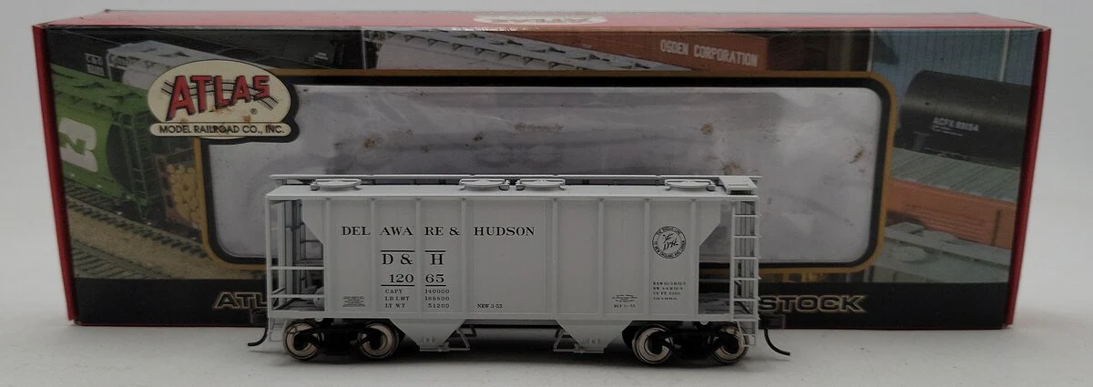 Atlas 1848-2 HO Scale Delaware & Hudson PS-2 Covered Hopper Car #12065 LN/Box