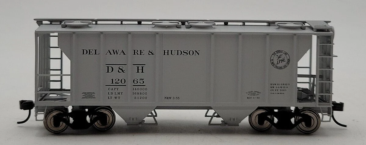 Atlas 1848-2 HO Scale Delaware & Hudson PS-2 Covered Hopper Car #12065 LN/Box - Image 2