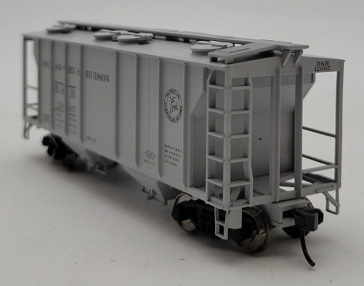 Atlas 1848-2 HO Scale Delaware & Hudson PS-2 Covered Hopper Car #12065 LN/Box - Image 5
