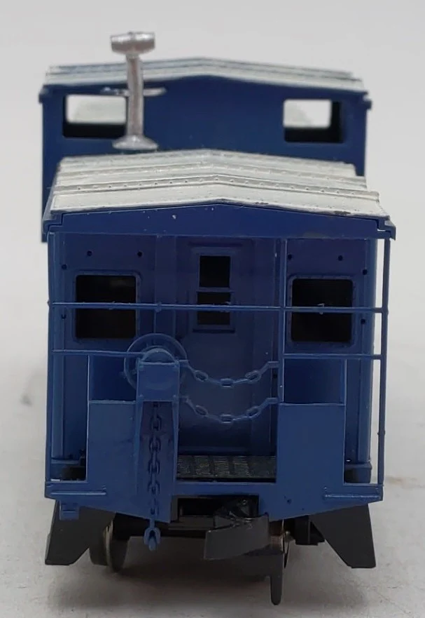Atlas 1900 HO Undecorated Extended-Vision Caboose/Box - Image 5
