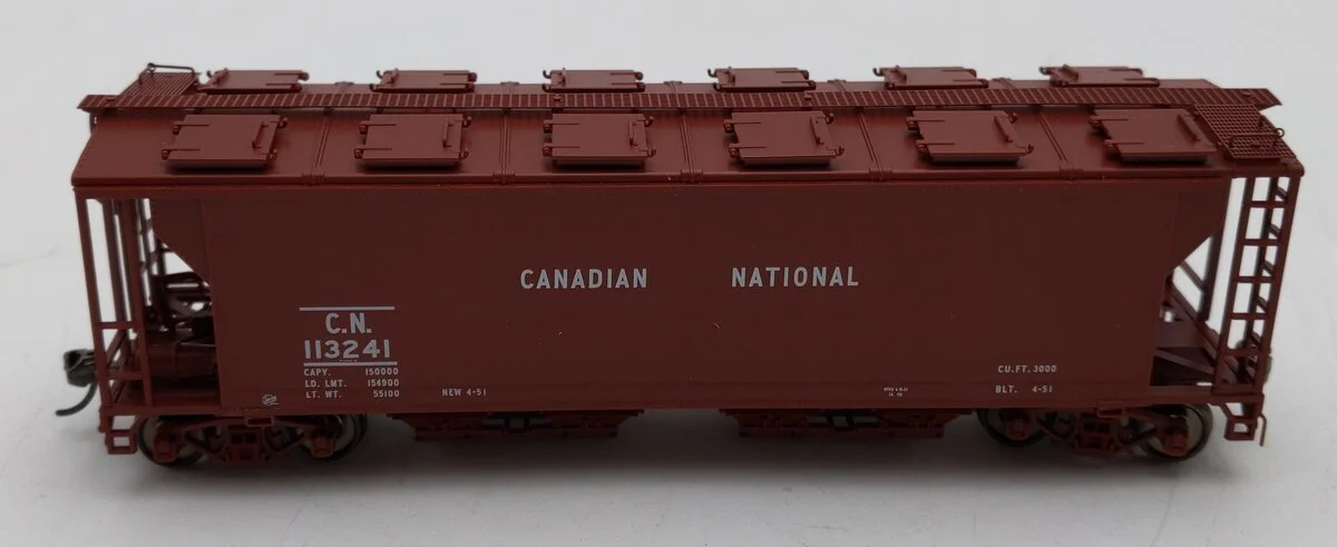 Atlas 20006359 HO CN 12 Hatch Slab Side Covered Hopper #113241 LN