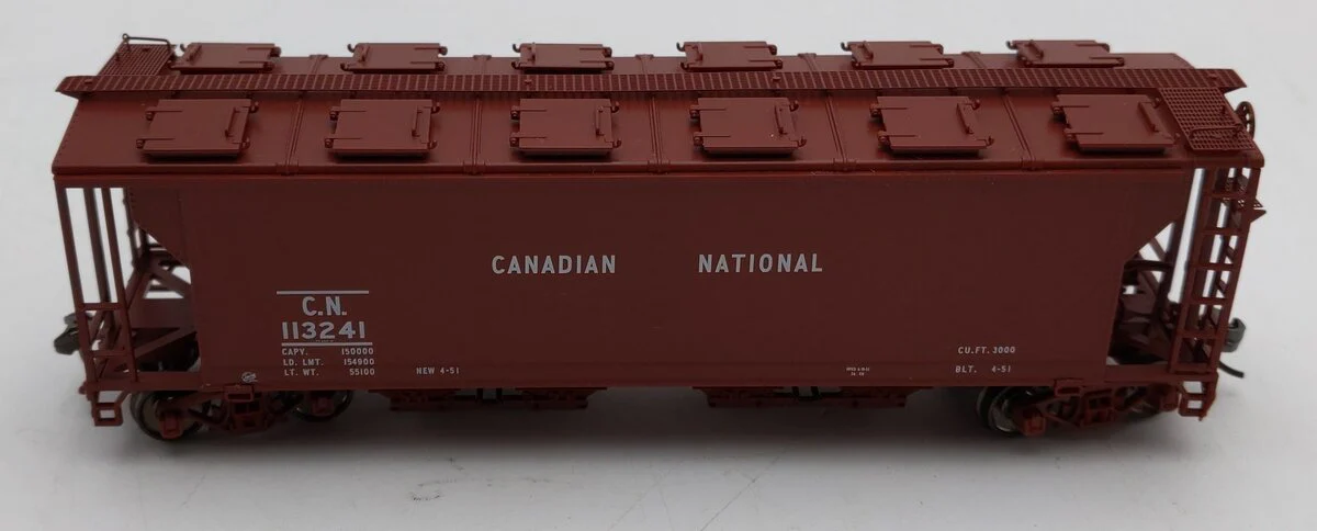 Atlas 20006359 HO CN 12 Hatch Slab Side Covered Hopper #113241 LN - Image 2