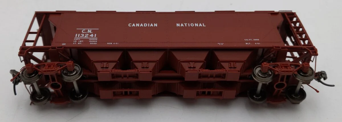 Atlas 20006359 HO CN 12 Hatch Slab Side Covered Hopper #113241 LN - Image 3