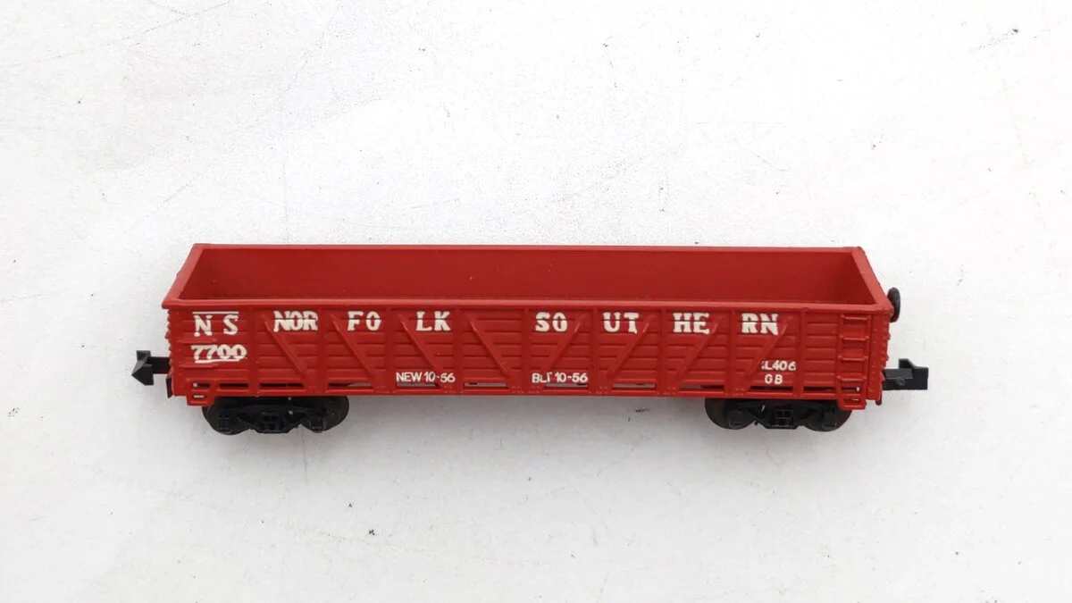 Atlas 2231 N Scale Norfolk Southern 41' Gondola # 7700 LN/Box - Image 2