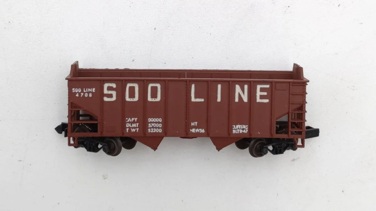 Atlas 2241 N-Scale SOO Line 2-Bay Rib Side Arch End Open Hopper #4708 LN