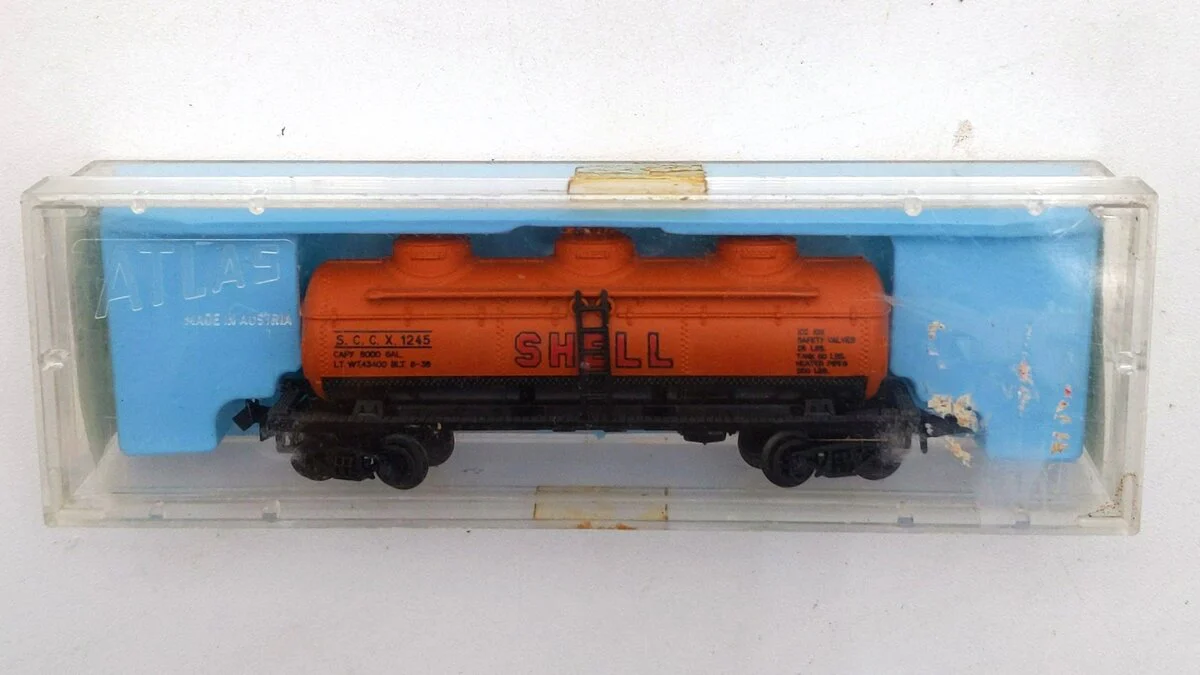 Atlas 2291 N Scale Shell Three Dome Tank Car #1245 EX/Box