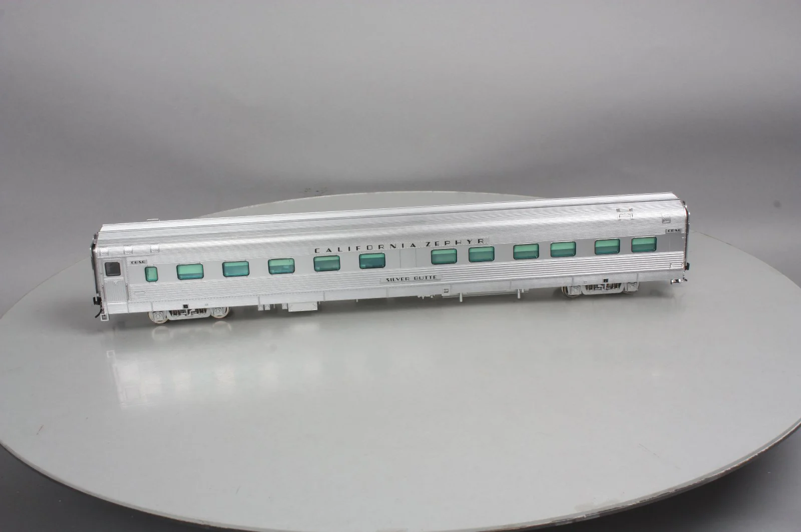 Atlas 3002176-1 O Cali Zephyr CB&Q "Silver Butte" 10-6 Sleeper Car (2-Rail) LN/Box - Image 7