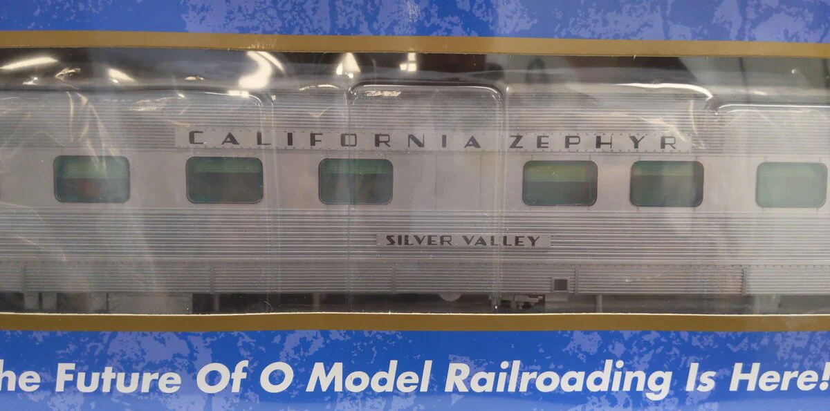 Atlas 3009020S O California Zephyr "Silver Valley" 2-Rail 10/6 Sleeper Car MT/Box - Image 2