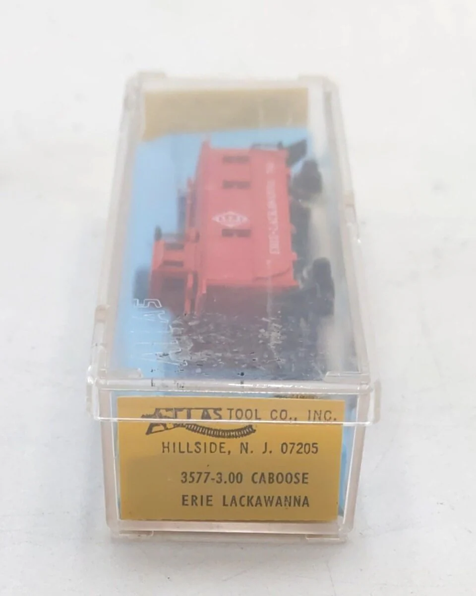 Atlas 3577 N Scale Erie Lackawanna Caboose #780 LN/Box - Image 2