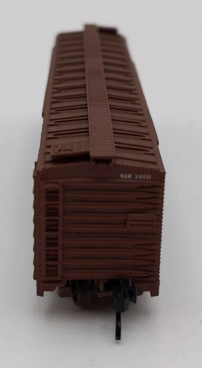 Atlas 36433 N Scale N&W 50' Double Door Boxcar #318661 EX/Box - Image 3