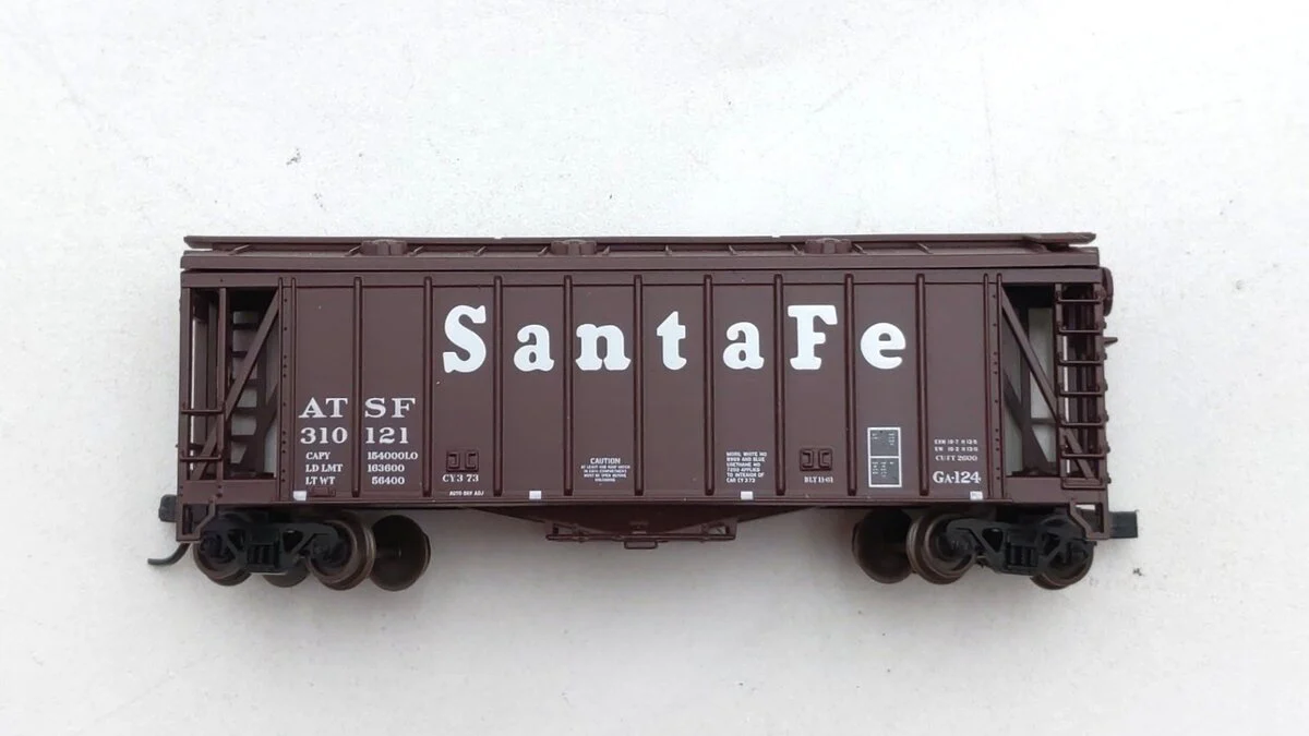 Atlas 38671 N Scale Atchison Topeka Santa Fe GATX Airslide Hopper #310121 LN