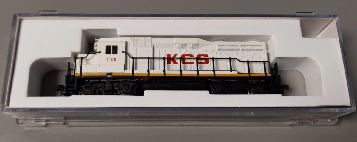 Atlas 40003752 N Kansas City Southern GP30 Phase 1 Diesel Locomotive #4106 LN/Box
