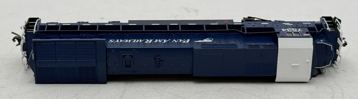 Atlas 40005656 N Pan Am Railway Silver Dash 8-40C Diesel Locomotive #7534 LN/Box - Image 3