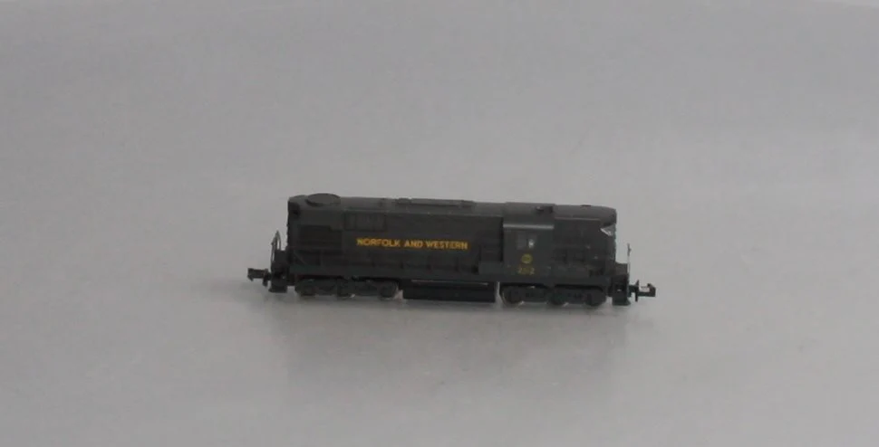 Atlas 4283 N Scale Norfolk & Western Diesel Locomotive LN/Box - Image 6