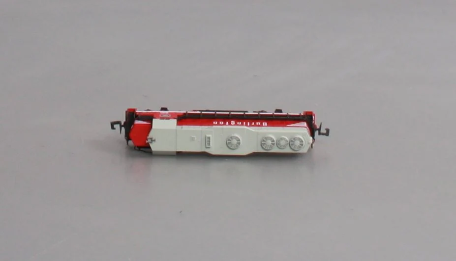 Atlas 4613 N Burlington EMD GP35 Diesel Locomotive #980 LN/Box - Image 11