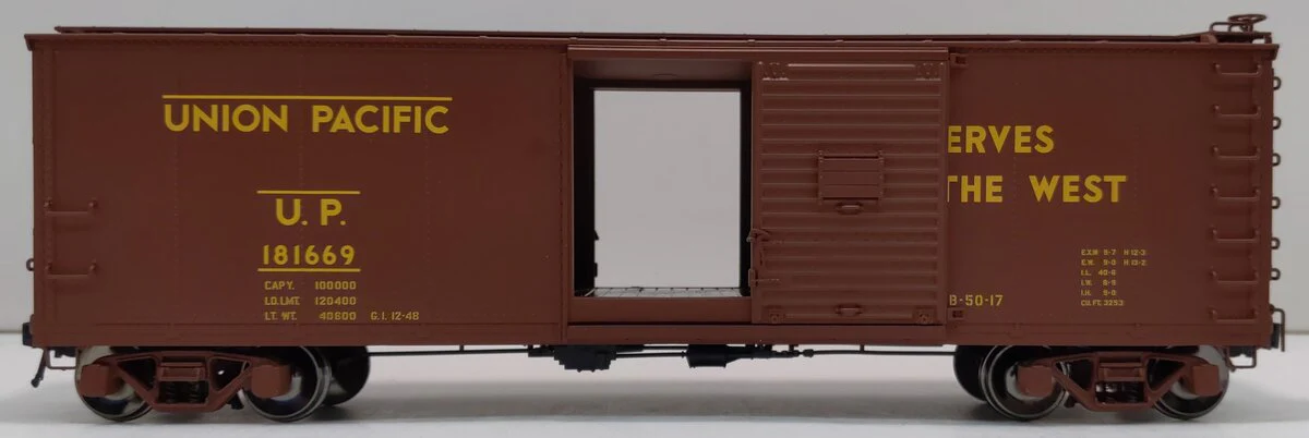 Atlas 7485-4 O Union Pacific USRA Box Car #181669 (2-Rail) NIB - Image 2
