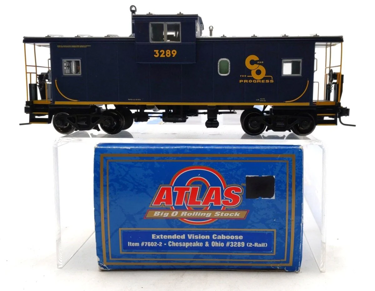 Atlas 7602-2 O Scale Chesapeake & Ohio Extended Vision Caboose #3289 [2-Rail] LN/Box