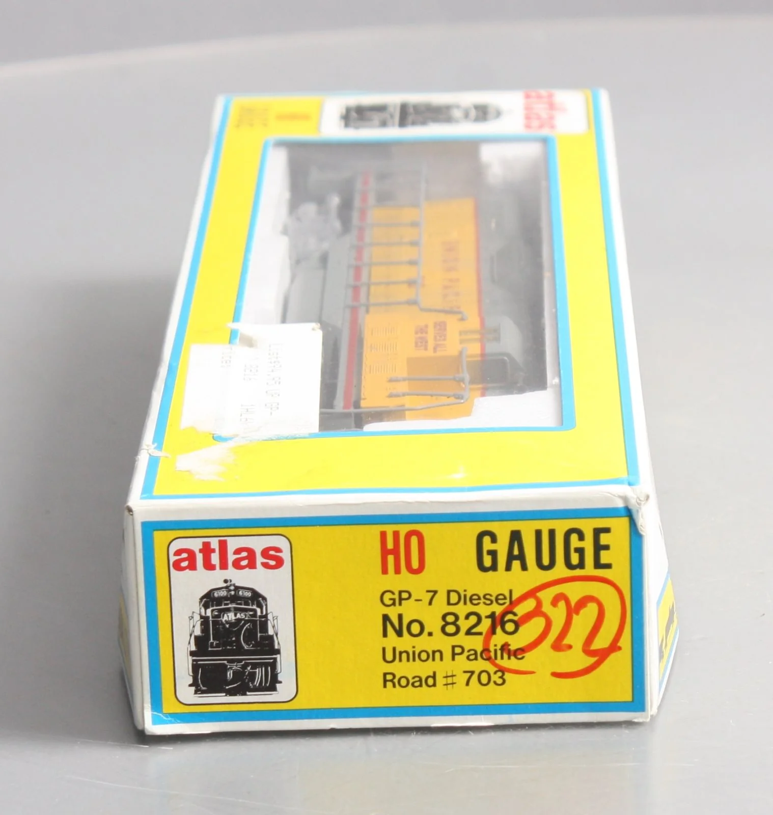Atlas 8216 HO Union Pacific GP-7 Diesel Locomotive #703 EX/Box - Image 12