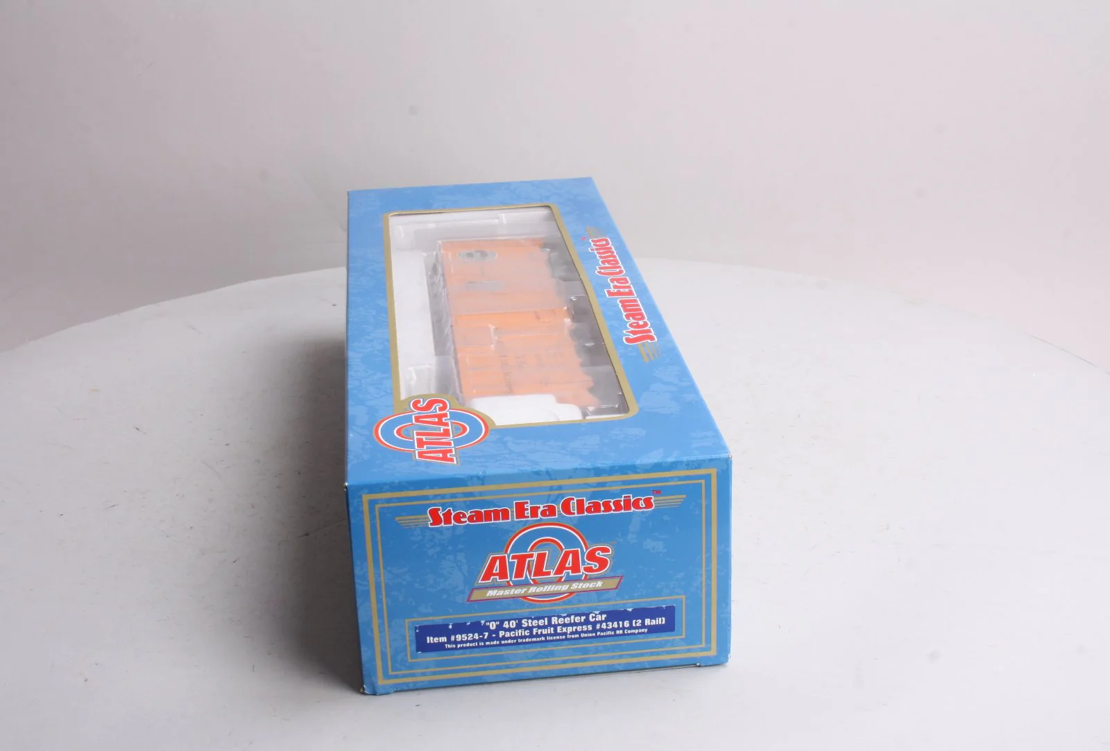 Atlas 9524-7 O Pacific Fruit Express 40' Steel Reefer Car #43416 (2-Rail) MT/Box - Image 9